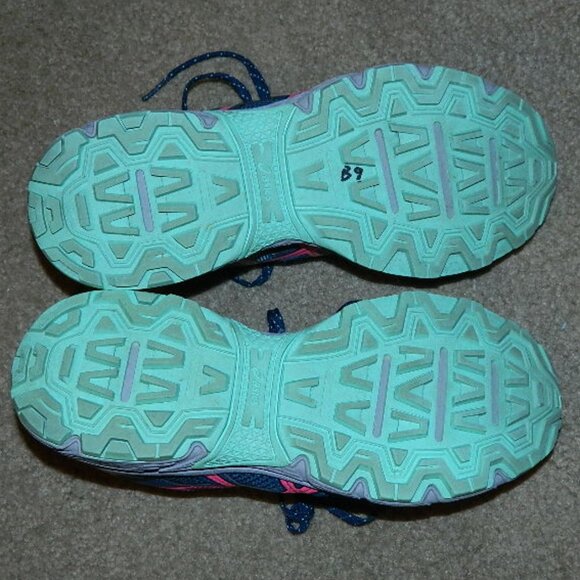 ASICS GEL Venture 8 Women’s Size 8 Medium All Terrain Running Shoes - Picture 10 of 16